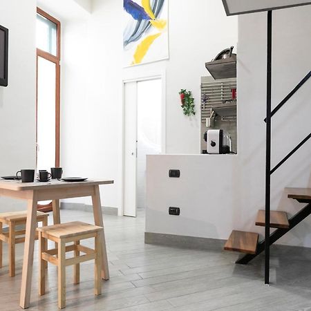 Fian Apartment نابولي المظهر الخارجي الصورة