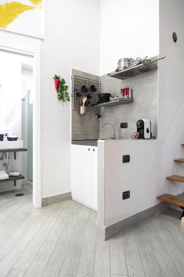 Fian Apartment نابولي المظهر الخارجي الصورة