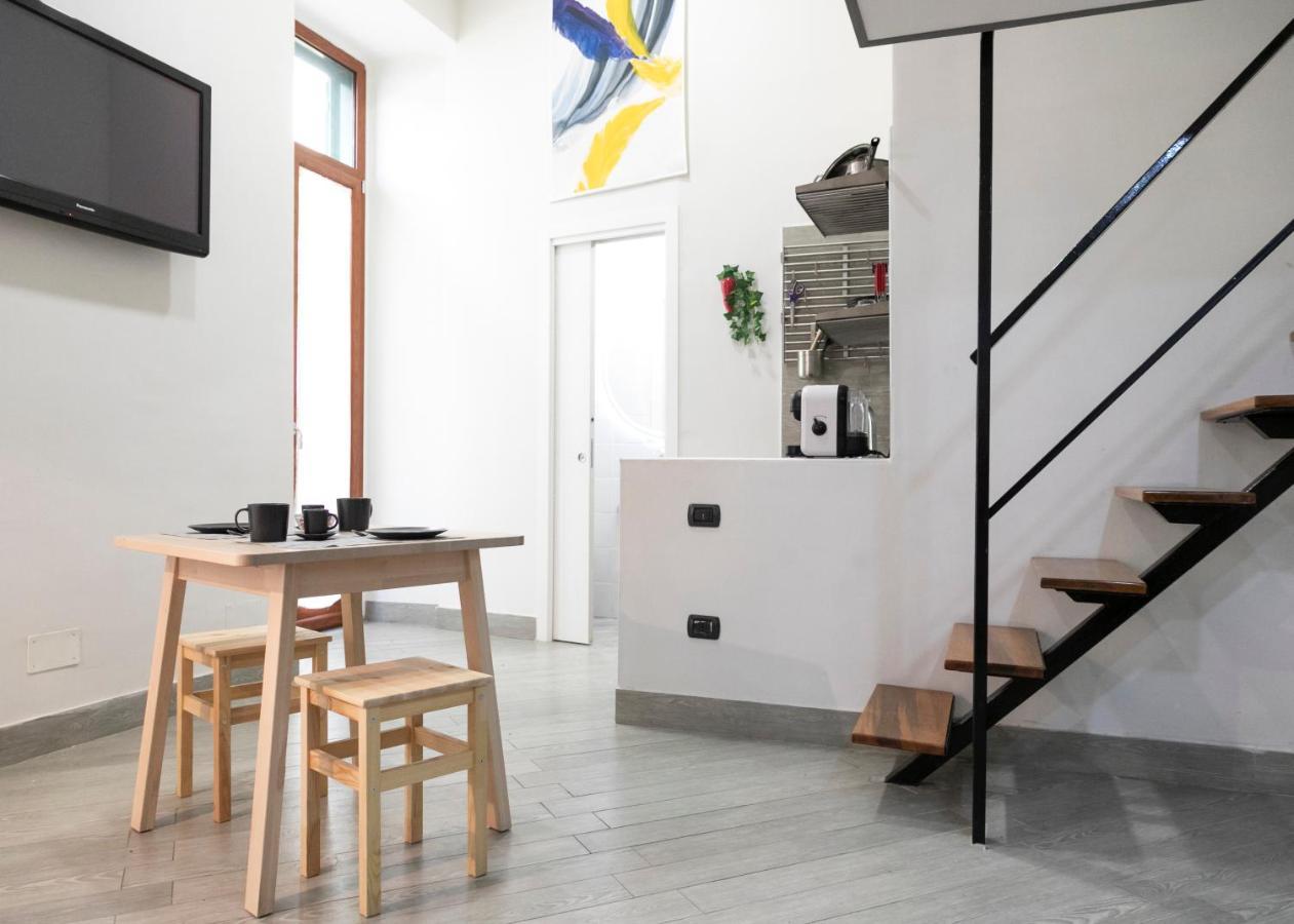 Fian Apartment نابولي المظهر الخارجي الصورة