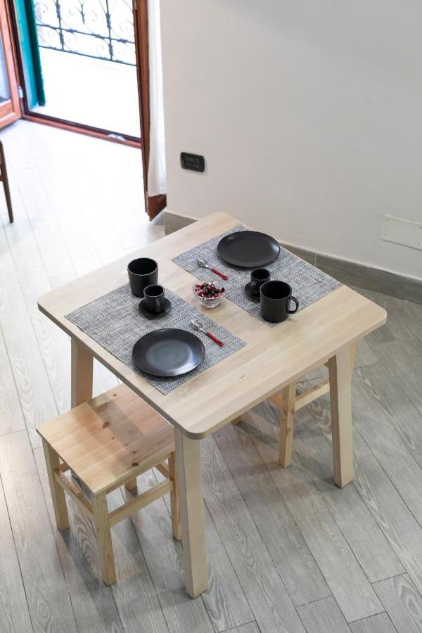 Fian Apartment نابولي المظهر الخارجي الصورة