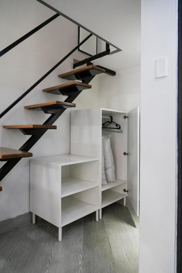 Fian Apartment نابولي المظهر الخارجي الصورة