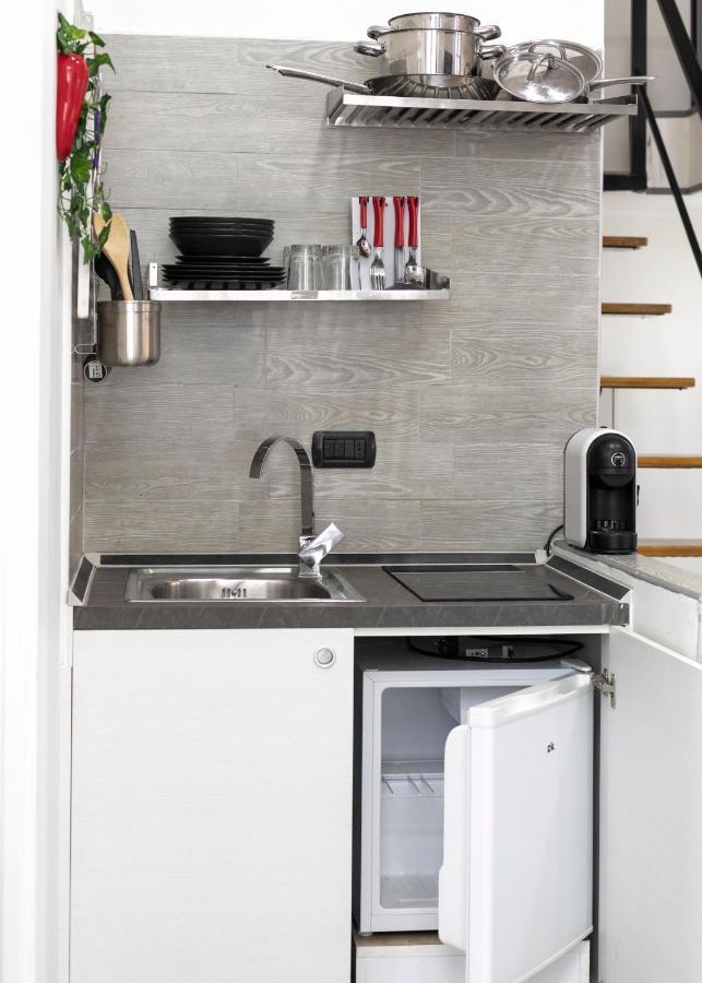 Fian Apartment نابولي المظهر الخارجي الصورة